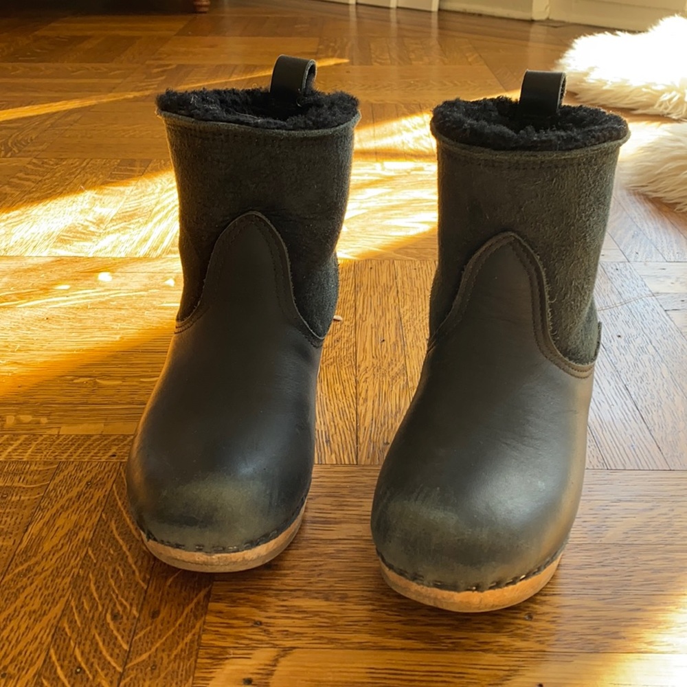 No.6 Pull-On Shearling Clog Boot - Black